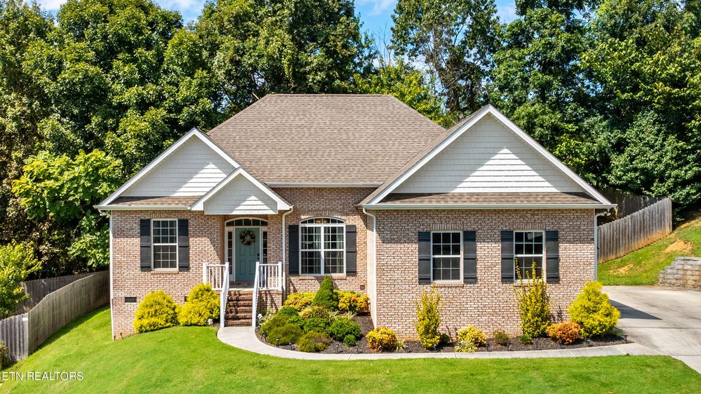Photo of 2018 Country Brook Lane, Knoxville, TN 37921 (MLS # 1317159)