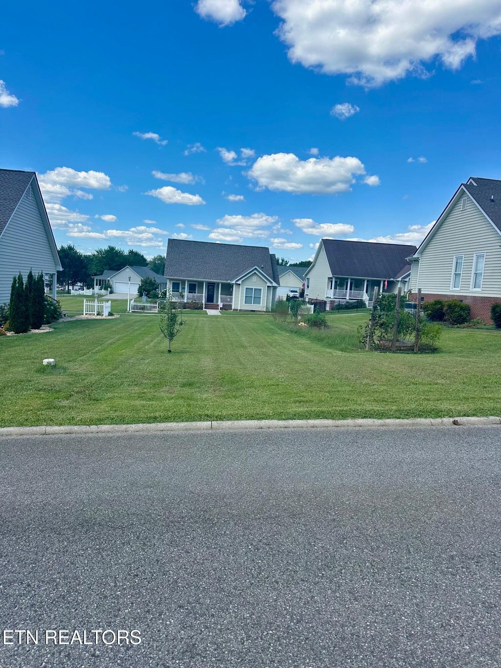 Photo of Chicory Drive, Andersonville, TN 37705 (MLS # 1313759)