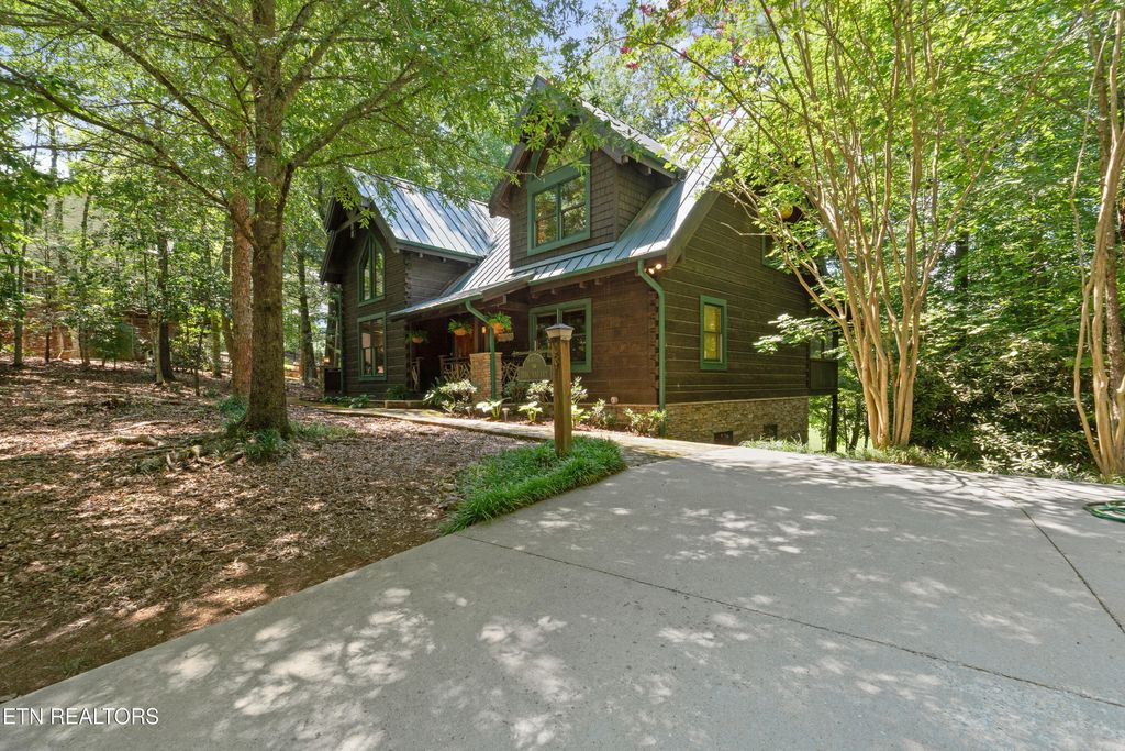 Photo of 131 Lakeside Trace, Townsend, TN 37882 (MLS # 1311728)
