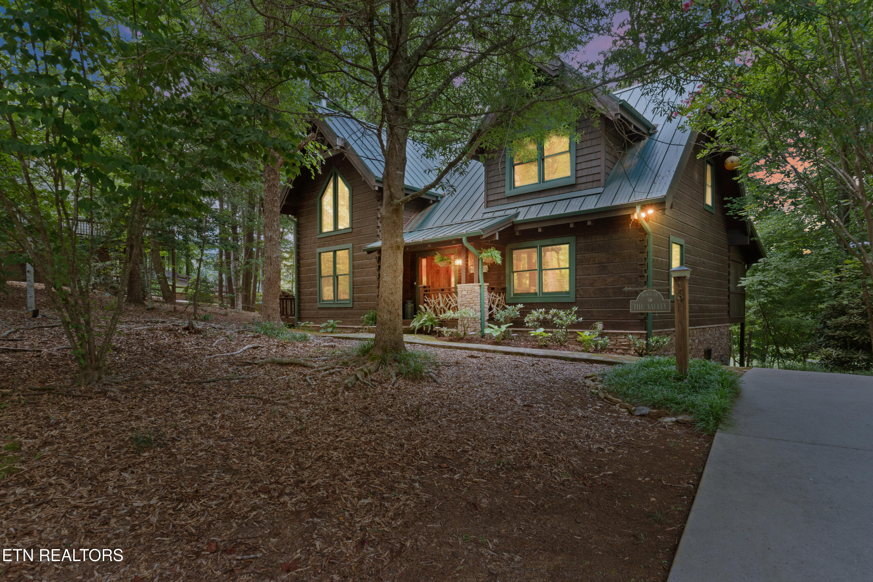 131 Lakeside Trace