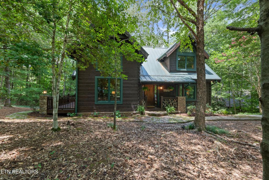 Photo of 131 Lakeside Trace, Townsend, TN 37882 (MLS # 1311728)
