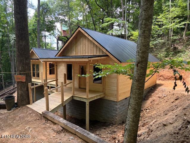 1710 Orchard Dr Drive