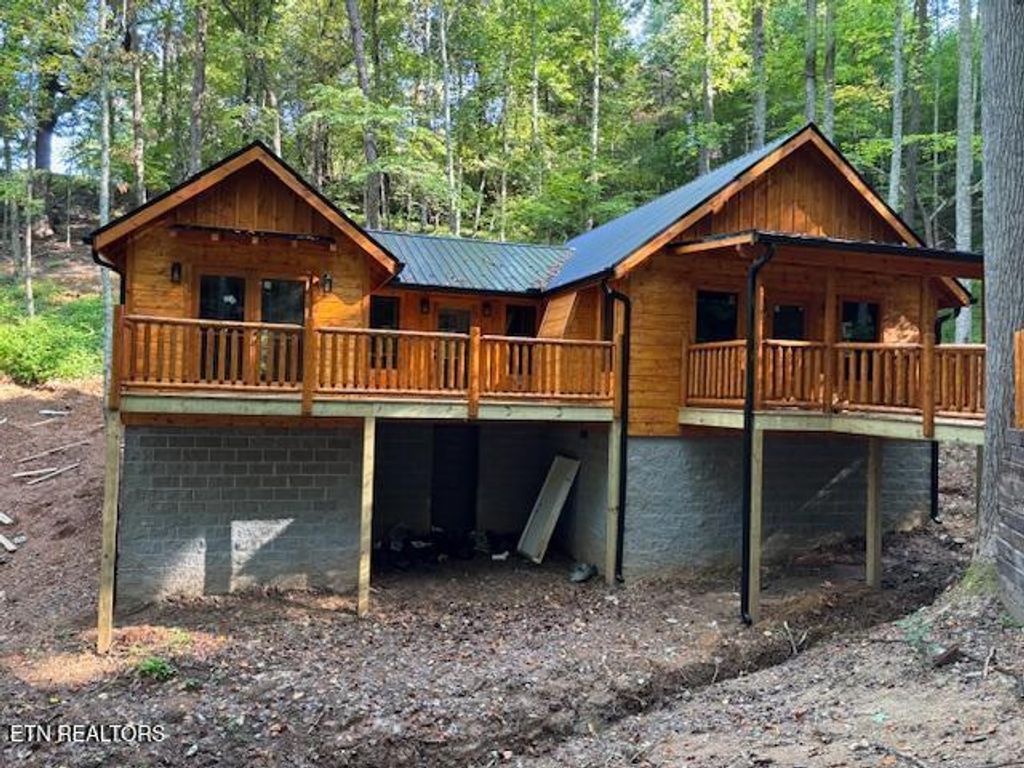 Photo of 1710 Orchard Dr Drive, Sevierville, TN 37876 (MLS # 1305137)