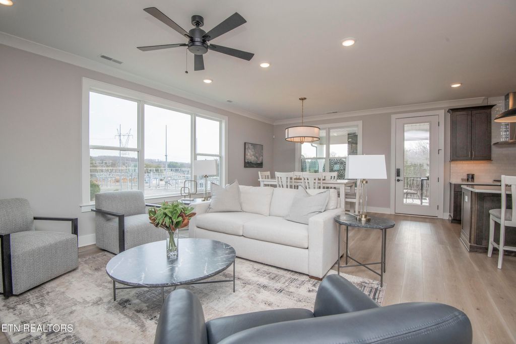 Photo of 195 Trillium Tr, Lenoir City, TN 37771 (MLS # 1339573)