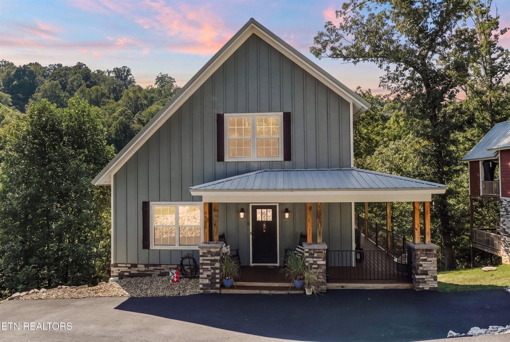 Photo of 1700 Ridge Rd, Caryville, TN 37714 (MLS # 1354402)