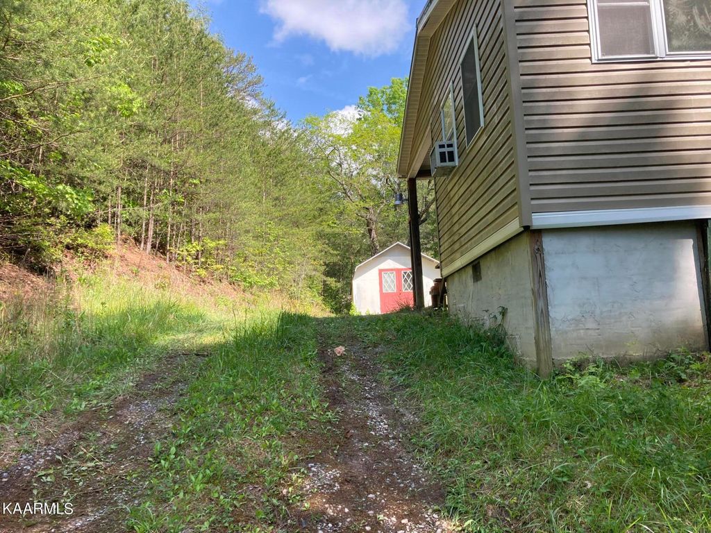 Photo of 367 McJunkin Rd, Tellico Plains, TN 37385 (MLS # 1226746)