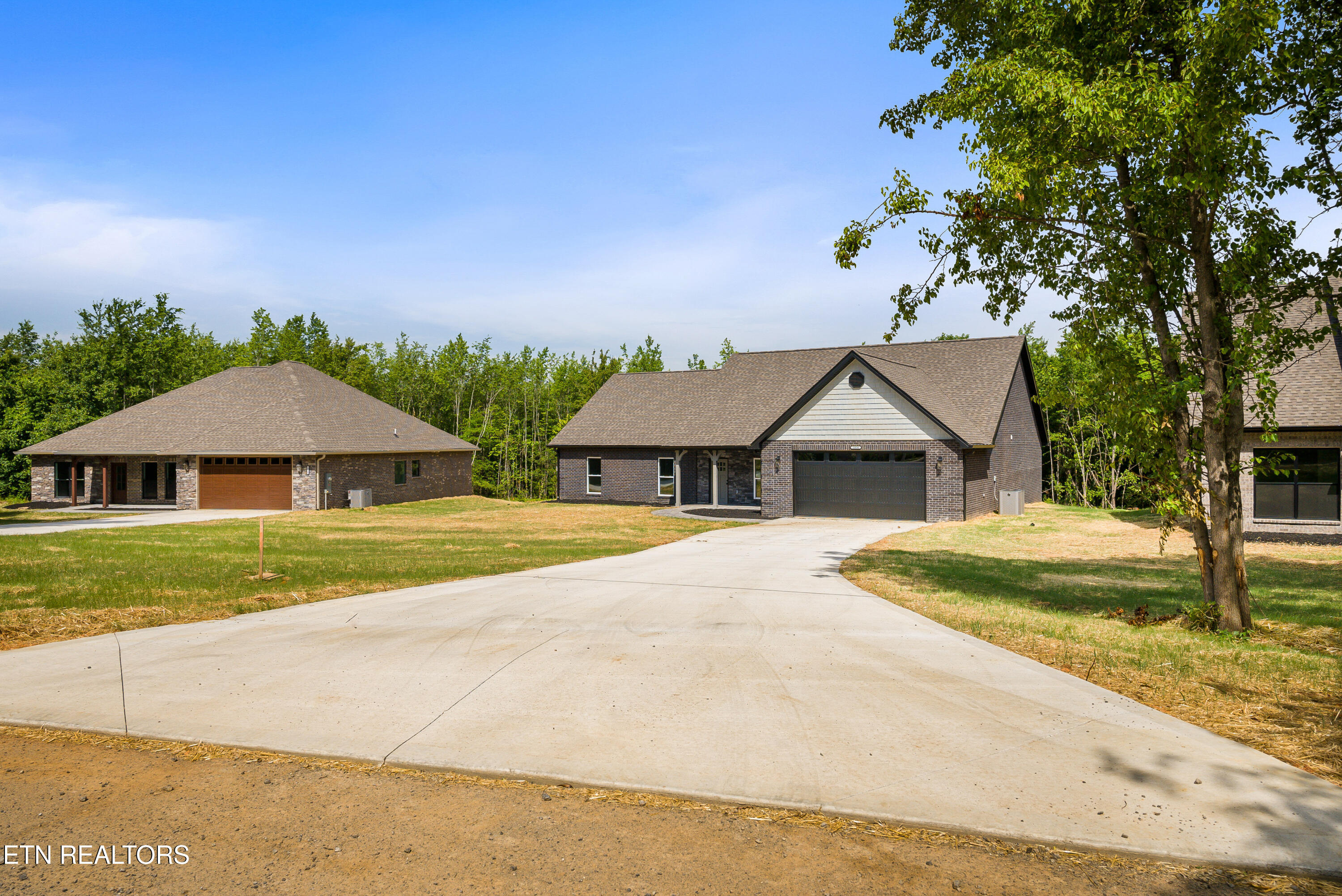 1034 N Linden Drive