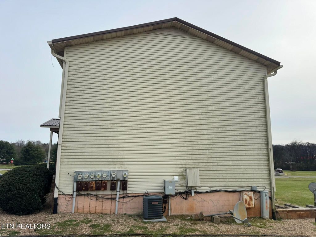 Photo of 3707 Moss Lane, Louisville, TN 37777 (MLS # 1323519)