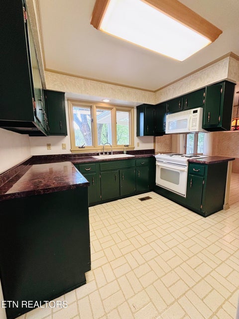 Tiny photo for 1014 Lakeshore Drive, Jamestown, TN 38556 (MLS # 1356257)