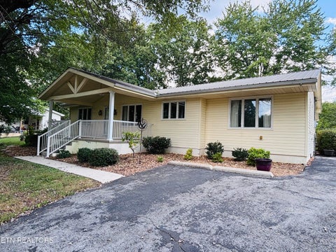 Tiny photo for 1014 Lakeshore Drive, Jamestown, TN 38556 (MLS # 1356257)
