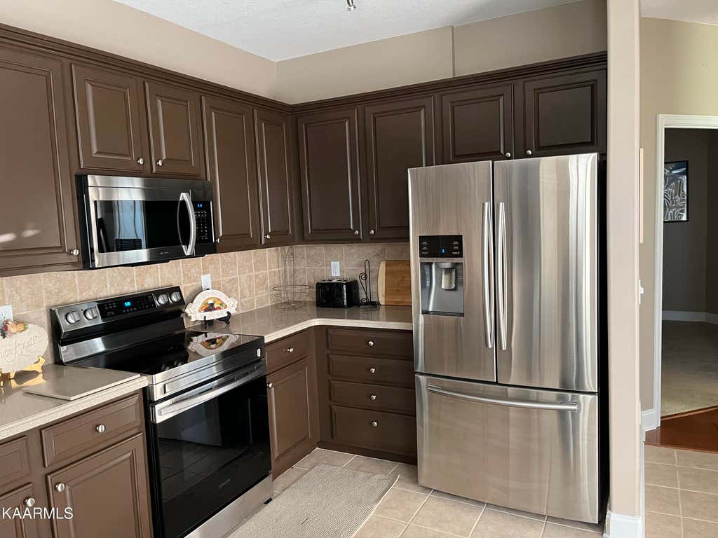 Photo of 545 Rarity Bay Pkwy #102, Vonore, TN 37885 (MLS # 1235046)