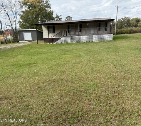 Photo of 152 Woodlawn Drive, Jamestown, TN 38556 (MLS # 1319806)