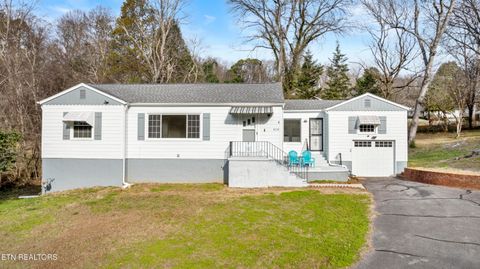 Photo of 5719 Green Valley Drive, Knoxville, TN 37914 (MLS # 1326981)