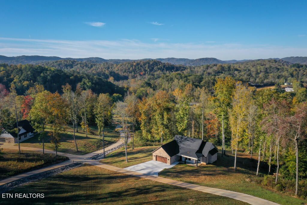 Photo of 101 Cove Lane, Maynardville, TN 37807 (MLS # 1284015)