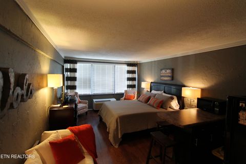 Tiny photo for 1700 Clinch Ave #201, Knoxville, TN 37916 (MLS # 1332095)