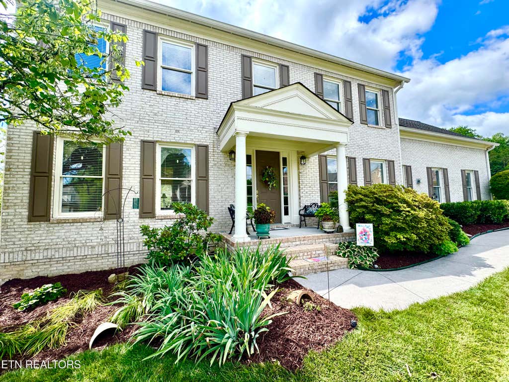Photo of 69 Rolling Links Blvd, Oak Ridge, TN 37830 (MLS # 1344915)