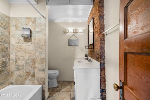 Tiny photo for 110 E Jackson Ave #1, Knoxville, TN 37915 (MLS # 1316631)