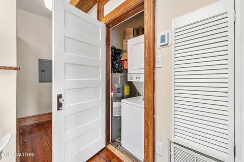 Tiny photo for 110 E Jackson Ave #1, Knoxville, TN 37915 (MLS # 1316631)