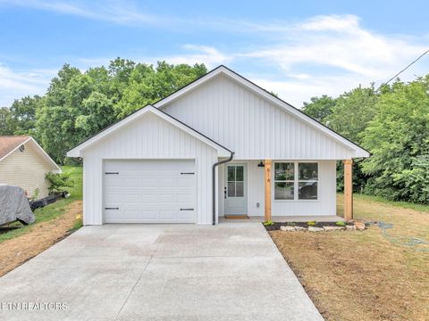 814 Hendrickson St Clinton TN 37716