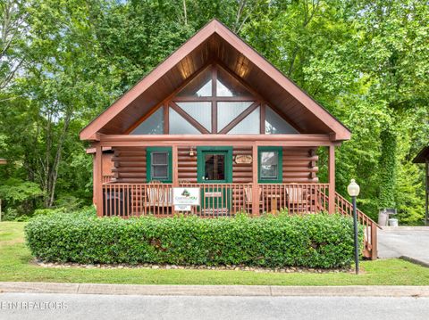 251 Moose Ridge Way Pigeon Forge TN 37863