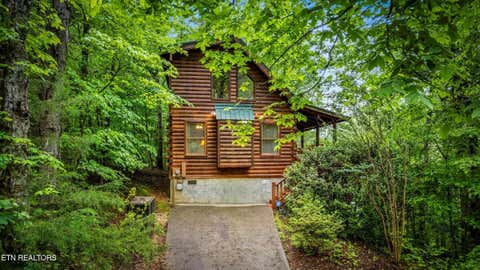 Photo of 1712 Pulaski Lane, Sevierville, TN 37862 (MLS # 1350166)