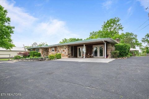 Tiny photo for 446 Oak Run Rd, LaFollette, TN 37766 (MLS # 1323972)
