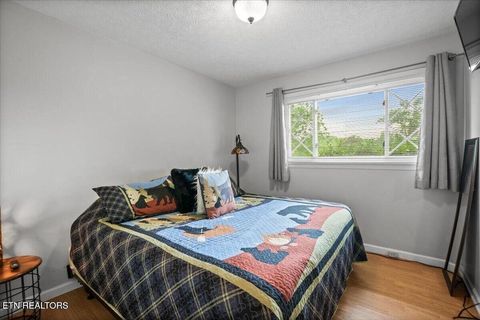 Tiny photo for 446 Oak Run Rd, LaFollette, TN 37766 (MLS # 1323972)