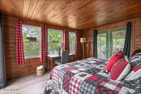 Tiny photo for 446 Oak Run Rd, LaFollette, TN 37766 (MLS # 1323972)