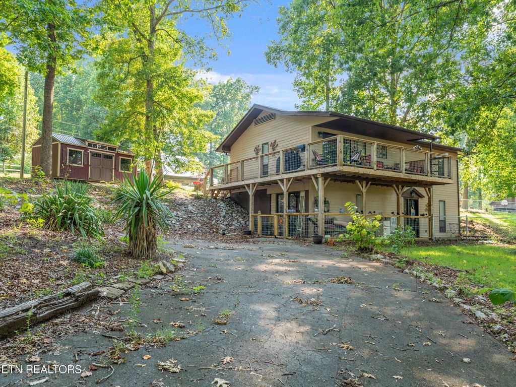 Photo of 272 Watson Trac Trce, Madisonville, TN 37354 (MLS # 1275758)