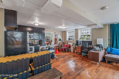 Tiny photo for 201 W 5Th Ave #15, Knoxville, TN 37917 (MLS # 1323651)