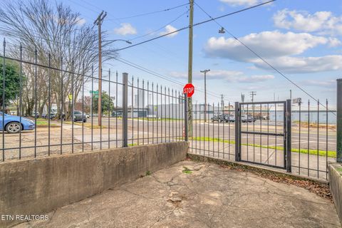 Tiny photo for 201 W 5Th Ave #15, Knoxville, TN 37917 (MLS # 1323651)