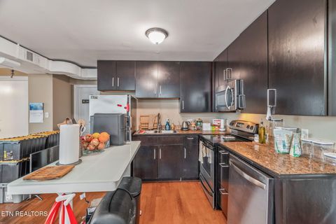 Tiny photo for 201 W 5Th Ave #15, Knoxville, TN 37917 (MLS # 1323651)