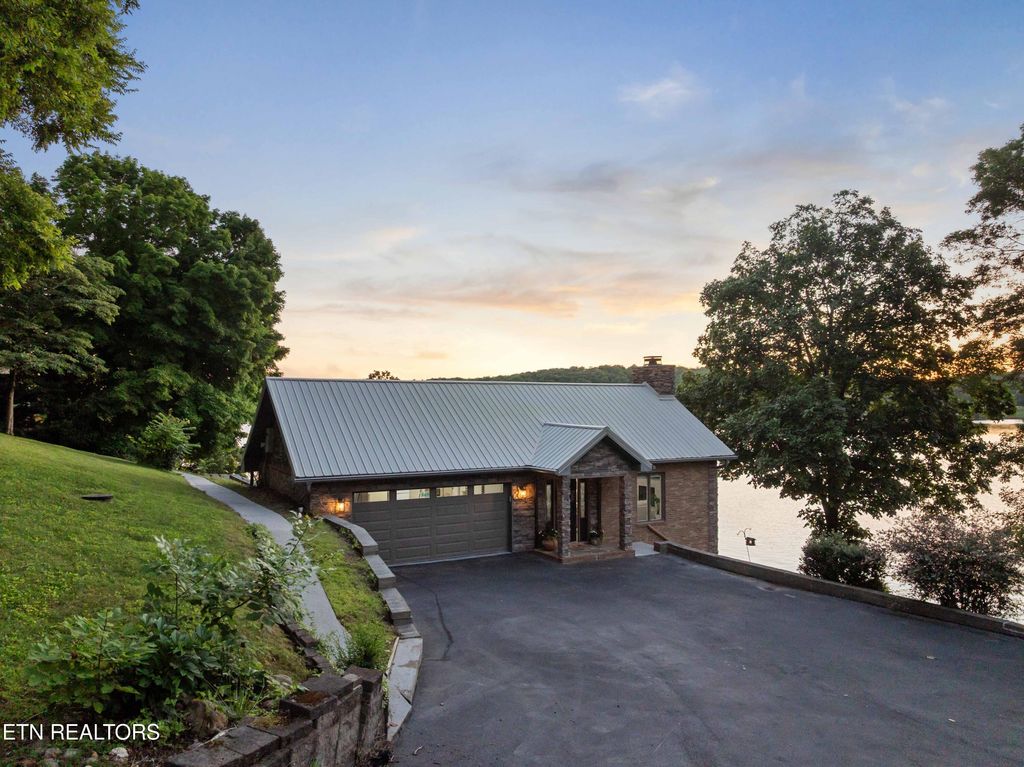 Photo of 1179 Endsley Lane, Friendsville, TN 37737 (MLS # 1345027)