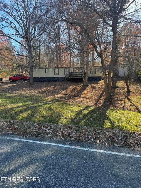 Photo of 102 Avon Lane Lane, Crossville, TN 38558 (MLS # 1323264)