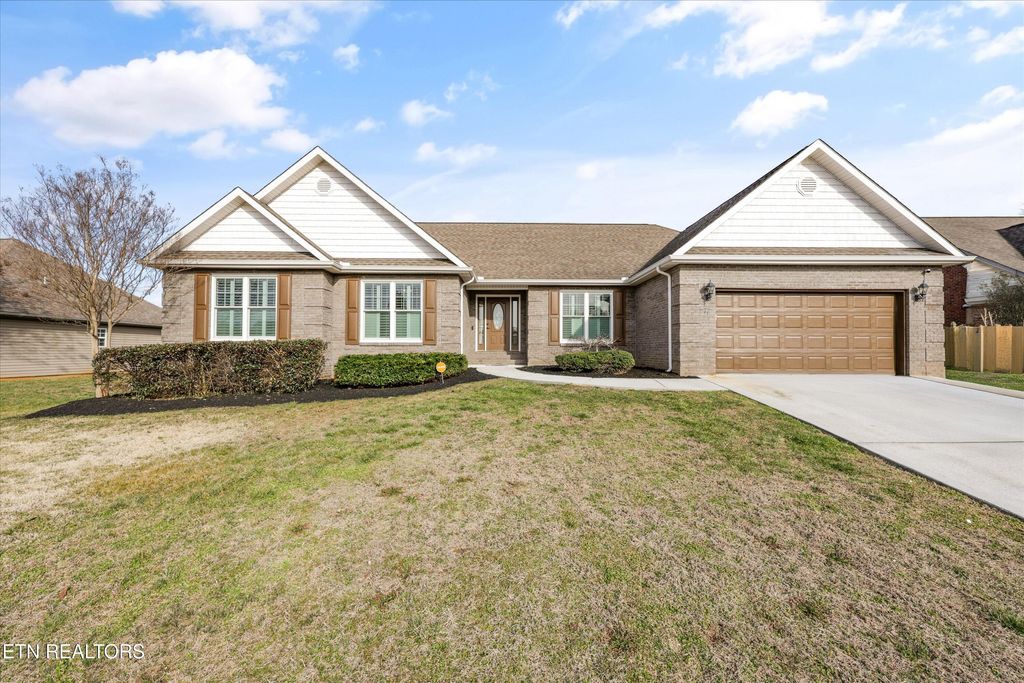 Photo of 2712 Barsha Fields Ln. Lane, Maryville, TN 37804 (MLS # 1329301)