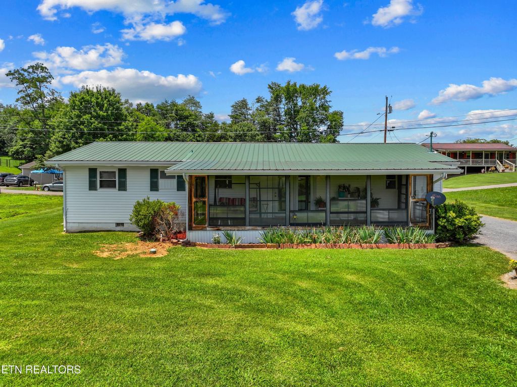 Photo of 189 Terry St, Newport, TN 37821 (MLS # 1306382)