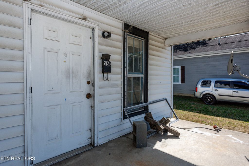 Photo of 260 Badgett St, Alcoa, TN 37701 (MLS # 1242819)