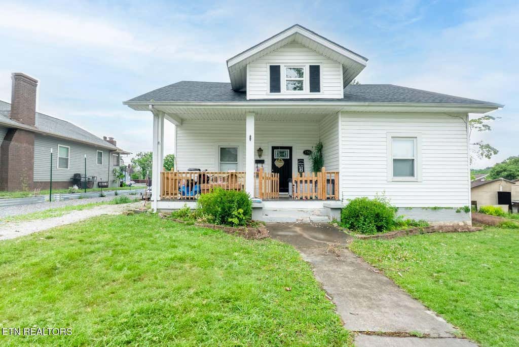 Photo of 176 N Main St, Oneida, TN 37841 (MLS # 1310340)