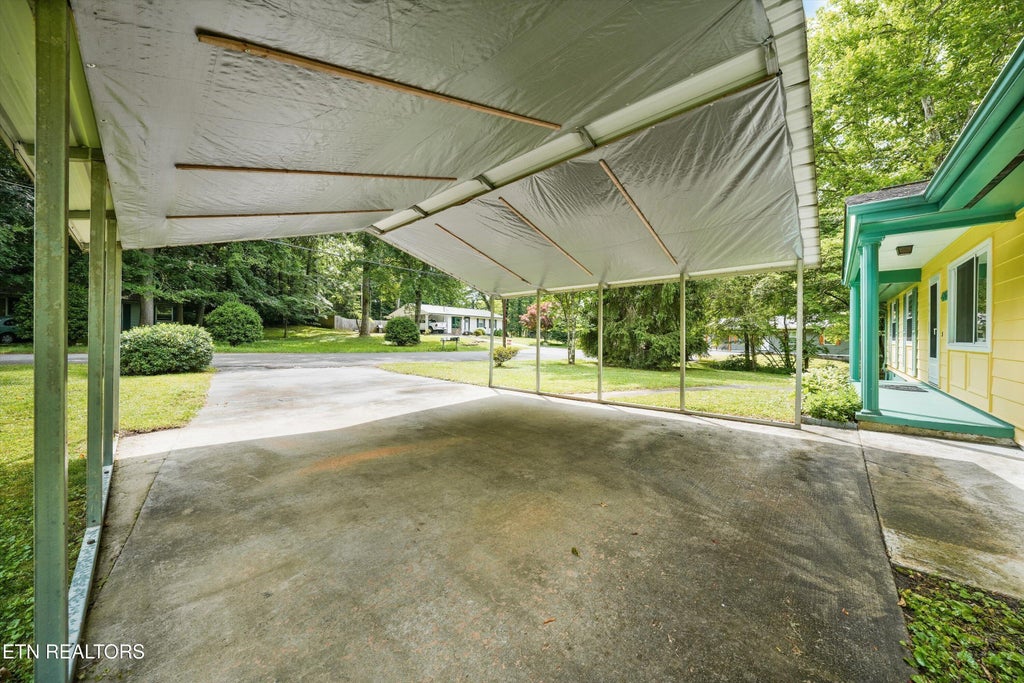 Photo of 453 Oliver Drive, Oliver Springs, TN 37840 (MLS # 1345302)