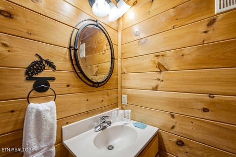 Tiny photo for 2040 Cougar Crossing Way, Sevierville, TN 37862 (MLS # 1356228)