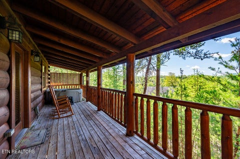 Tiny photo for 2040 Cougar Crossing Way, Sevierville, TN 37862 (MLS # 1356228)