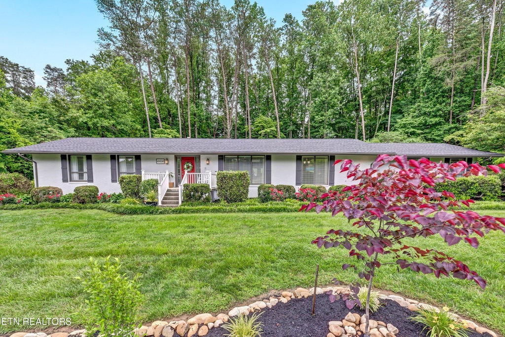 Photo of 10030 Tan Rara Drive, Knoxville, TN 37922 (MLS # 1302853)
