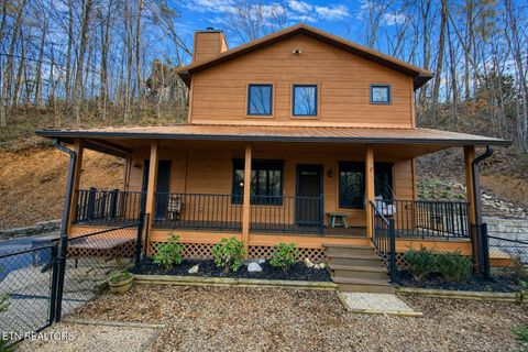 Photo of 1170 Cole Lane, Gatlinburg, TN 37738 (MLS # 1332638)