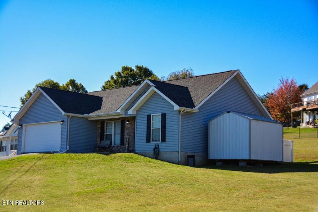 Photo of 427 Eledge Farm Rd, Sevierville, TN 37876 (MLS # 1322952)