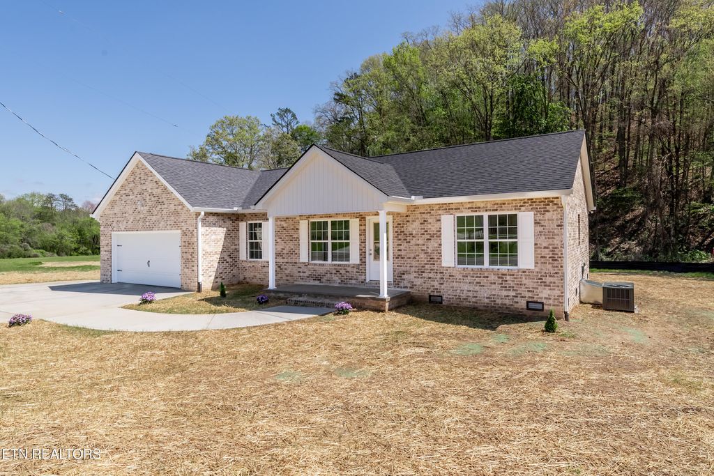 Photo of 788 Pine Ridge Rd, Clinton, TN 37716 (MLS # 1297309)
