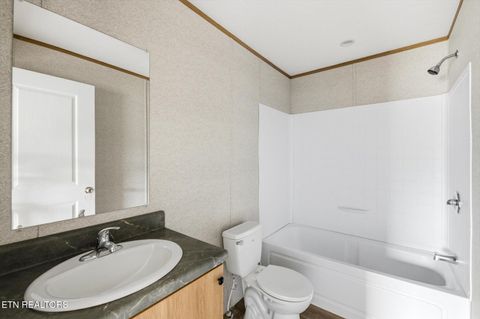 Tiny photo for 402 Tedder Street St, Rockwood, TN 37854 (MLS # 1323989)