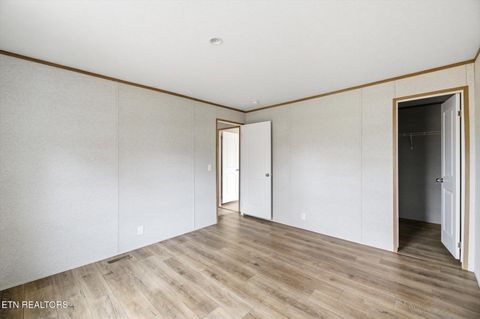 Tiny photo for 402 Tedder Street St, Rockwood, TN 37854 (MLS # 1323989)