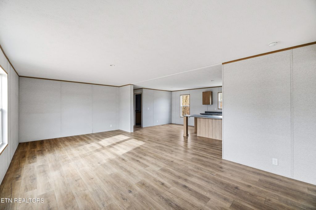 Photo of 402 Tedder Street St, Rockwood, TN 37854 (MLS # 1323989)