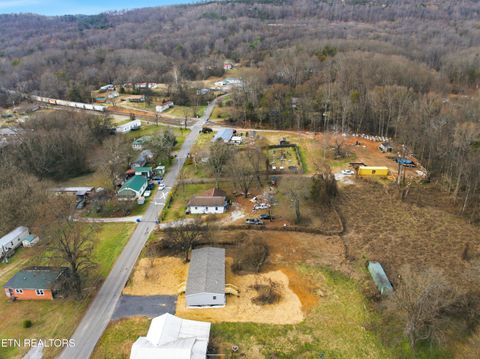 Tiny photo for 402 Tedder Street St, Rockwood, TN 37854 (MLS # 1323989)