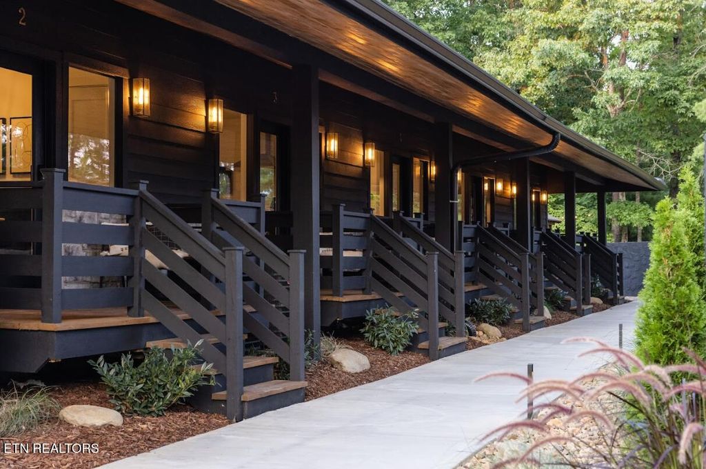 Photo of 4155 Dollys Drive, Sevierville, TN 37876 (MLS # 1327252)